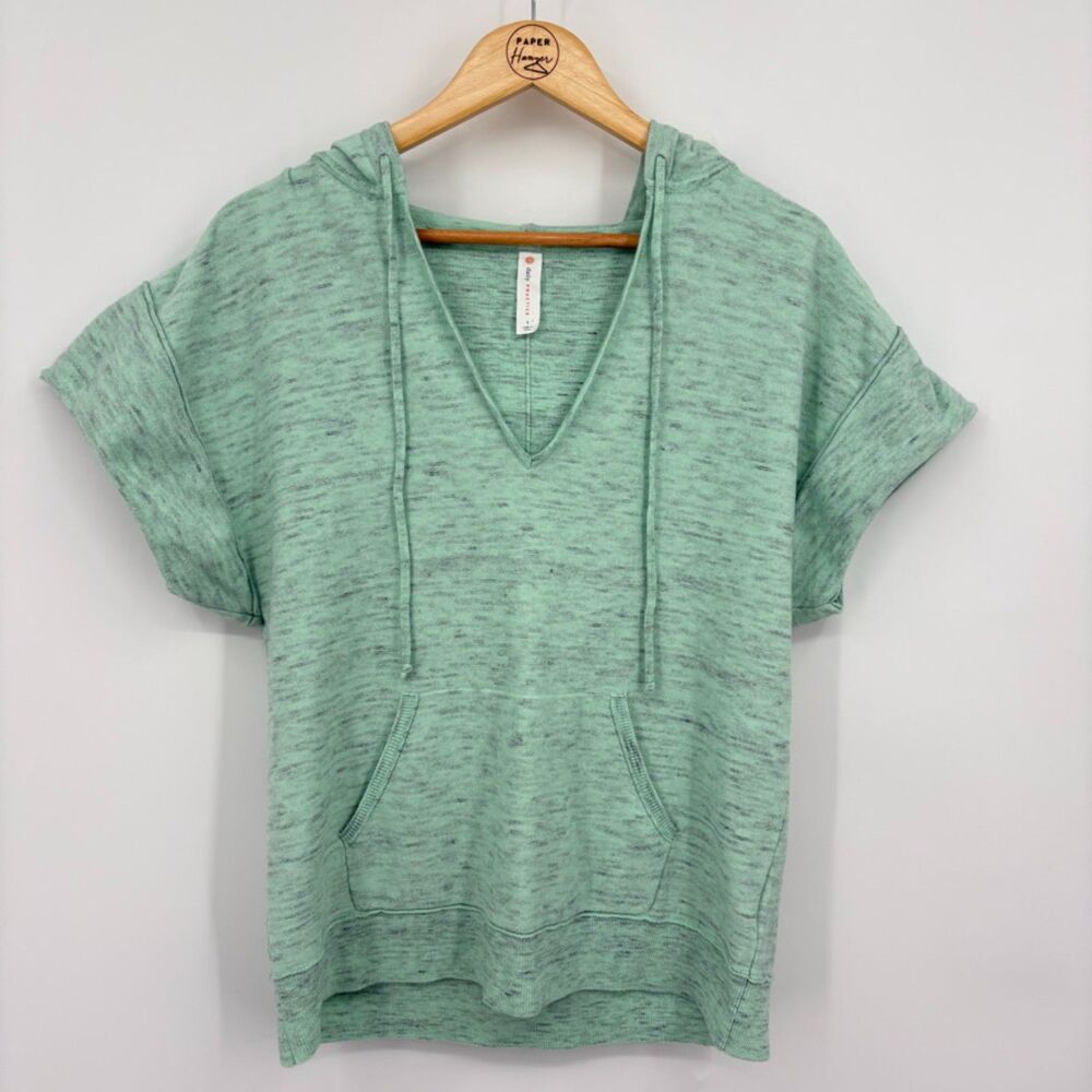 Light Green Short-Sleeve Hooded Pullover Top